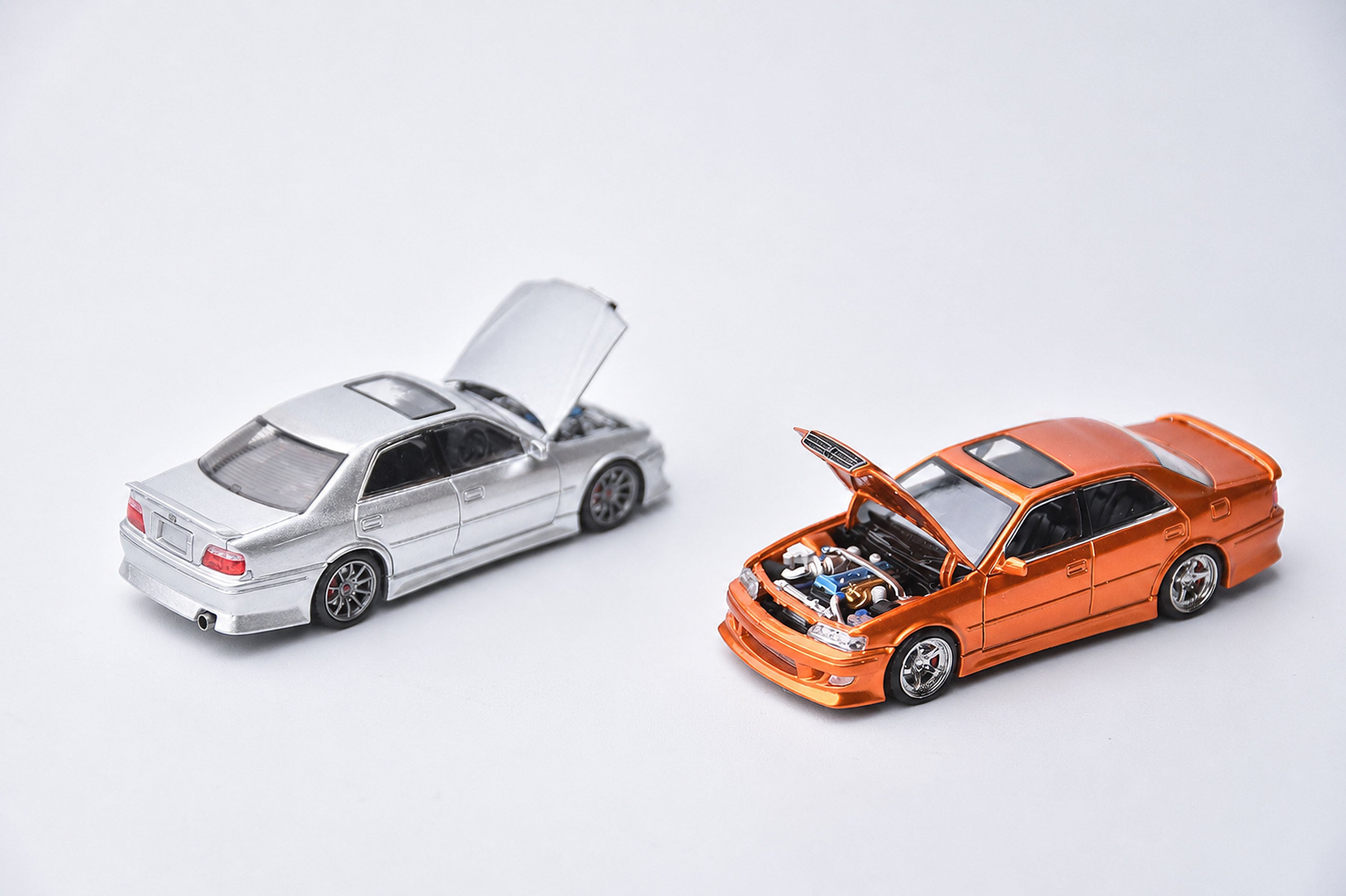 予約商品＞1/64 Toyota Chaser JZX100 Custom Version ※2026年12月以後
