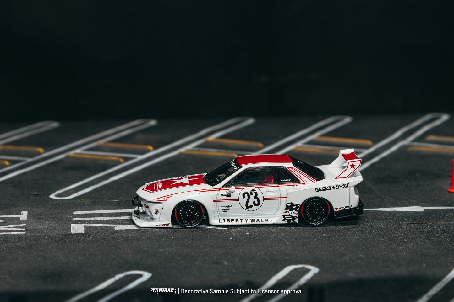 <予約商品>1/64 LB-KAIDO WORKS Nissan R32 Skyline Tarmac※2027年2月以後入荷予定