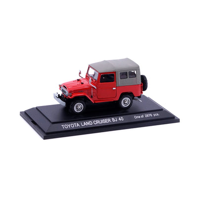 1/43 TOYOTA LAND CRUISER BJ 40 (RED)