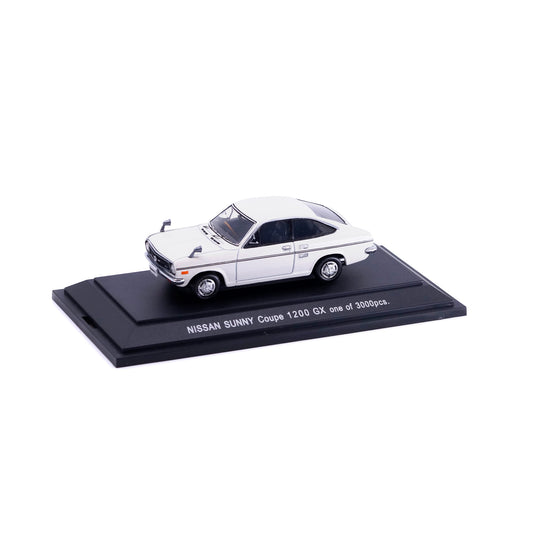 1/43 NISSAN SUNNY COUPE GX (WHITE)