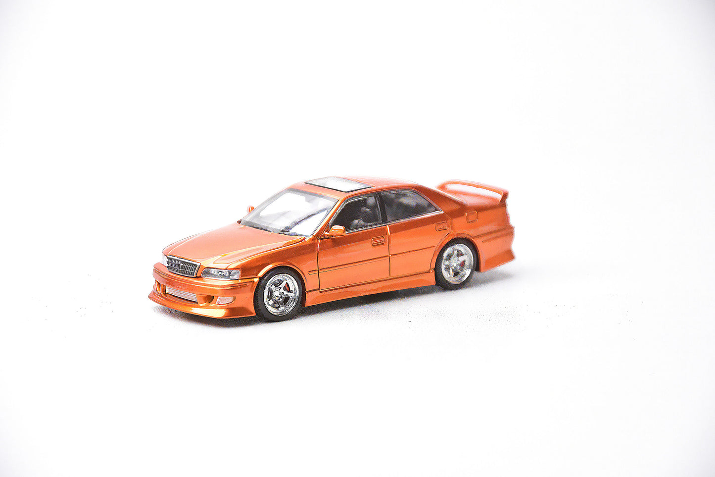 ＜予約商品＞1/64 Toyota Chaser JZX100 Custom Version ※2026年12月以後入荷予定