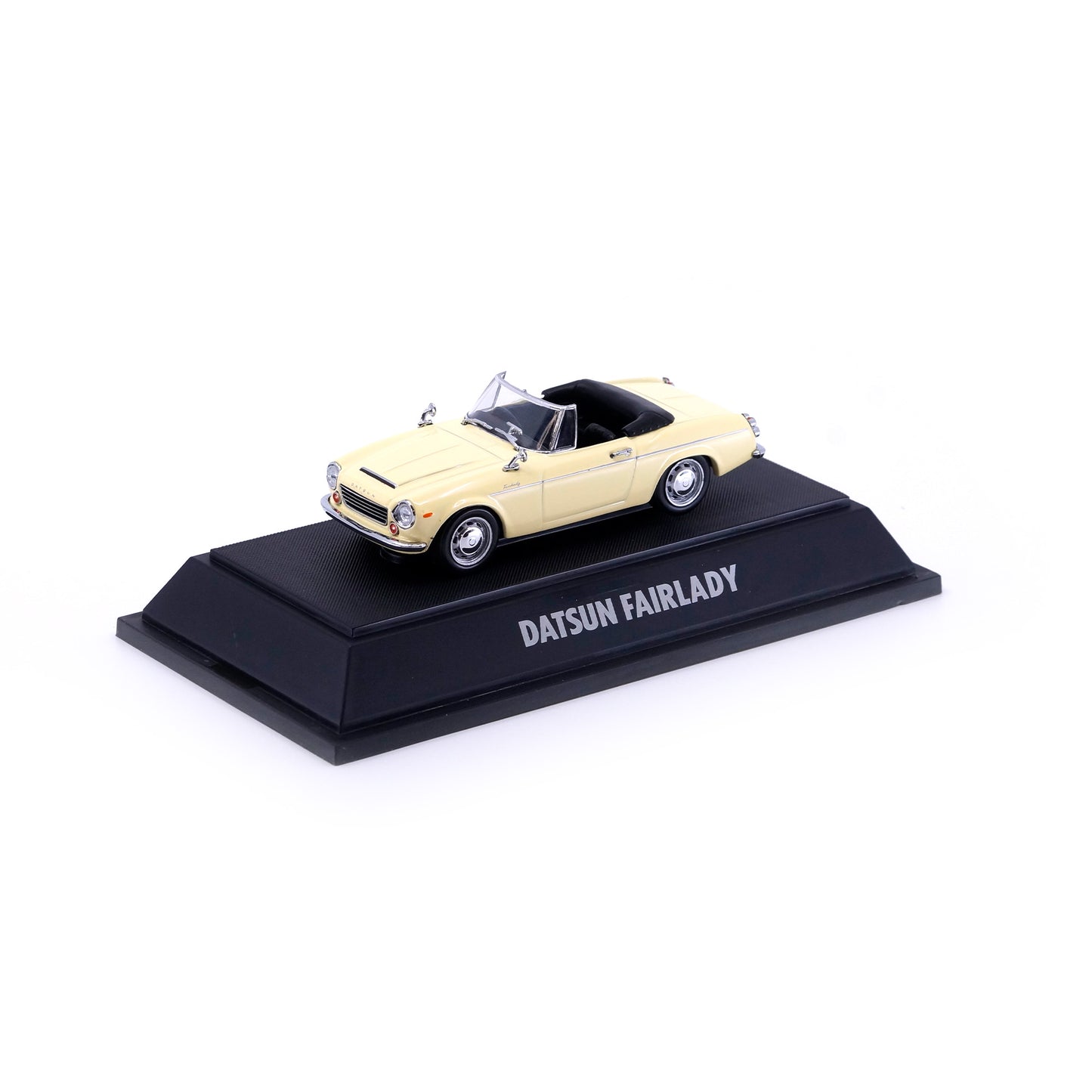 1/43 DATSUN FAIRLADY SP 1600 (IVORY)