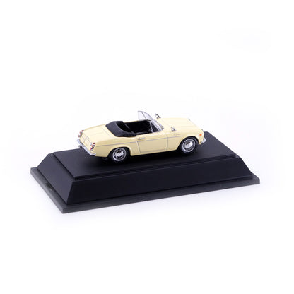 1/43 DATSUN FAIRLADY SP 1600 (IVORY)