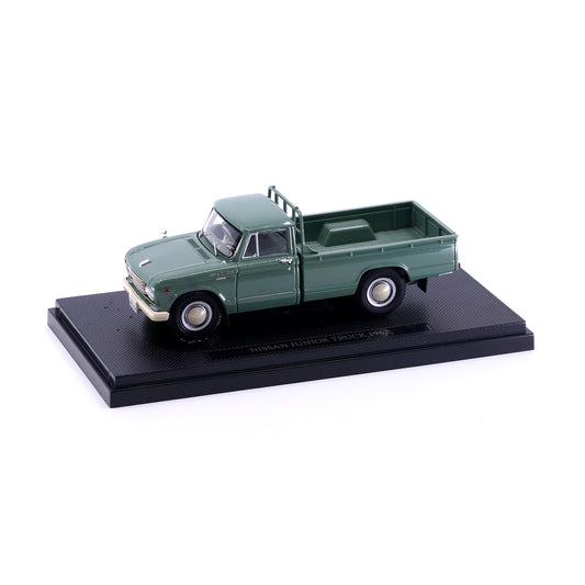 1/43 NISSAN JUNIOR TRUCK 1962 (GREEN)