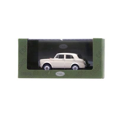 1/43 DATSUN 112 1956 (IVORY)