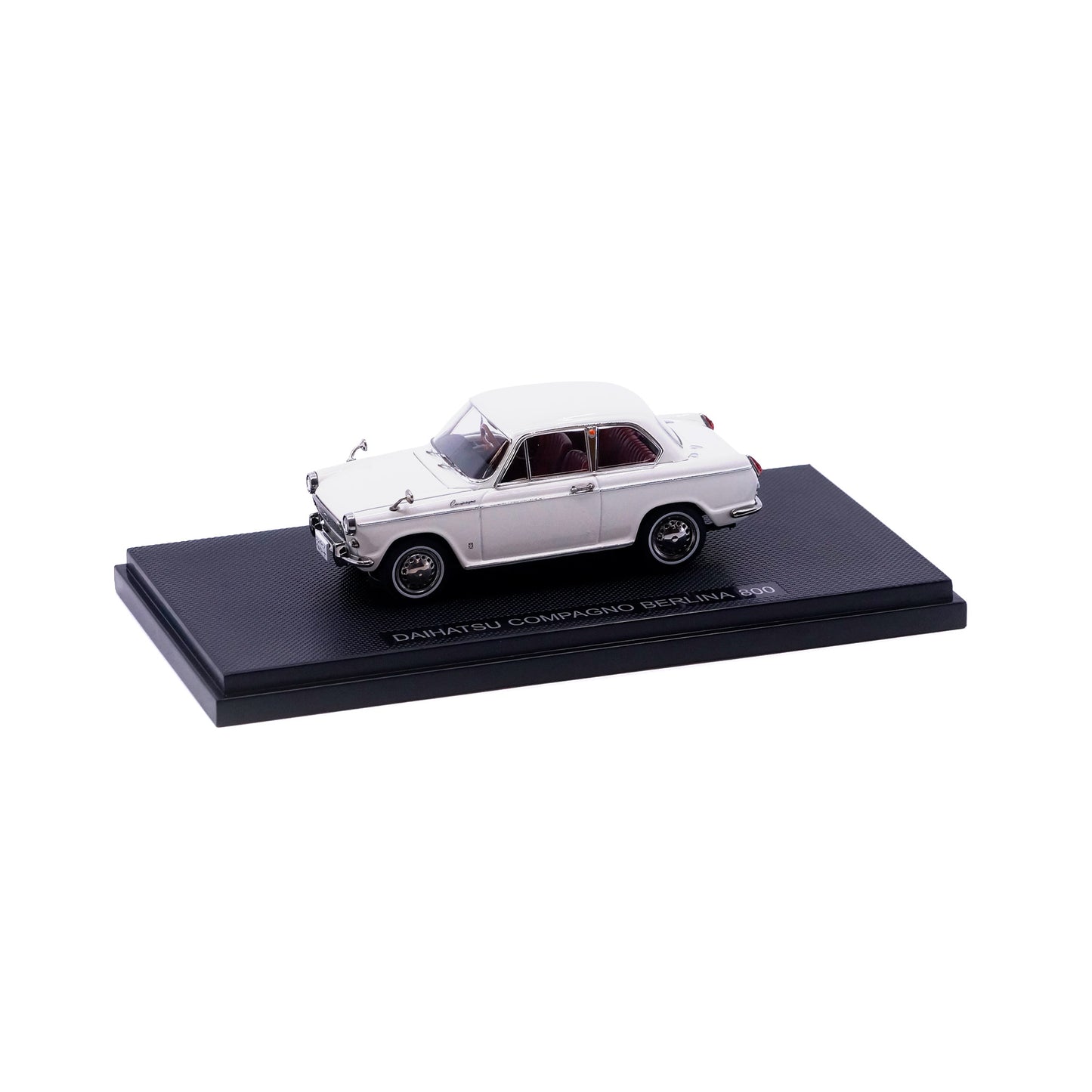 1/43 DAIHATSU COMPAGNO BERLINA 800 (WHITE)