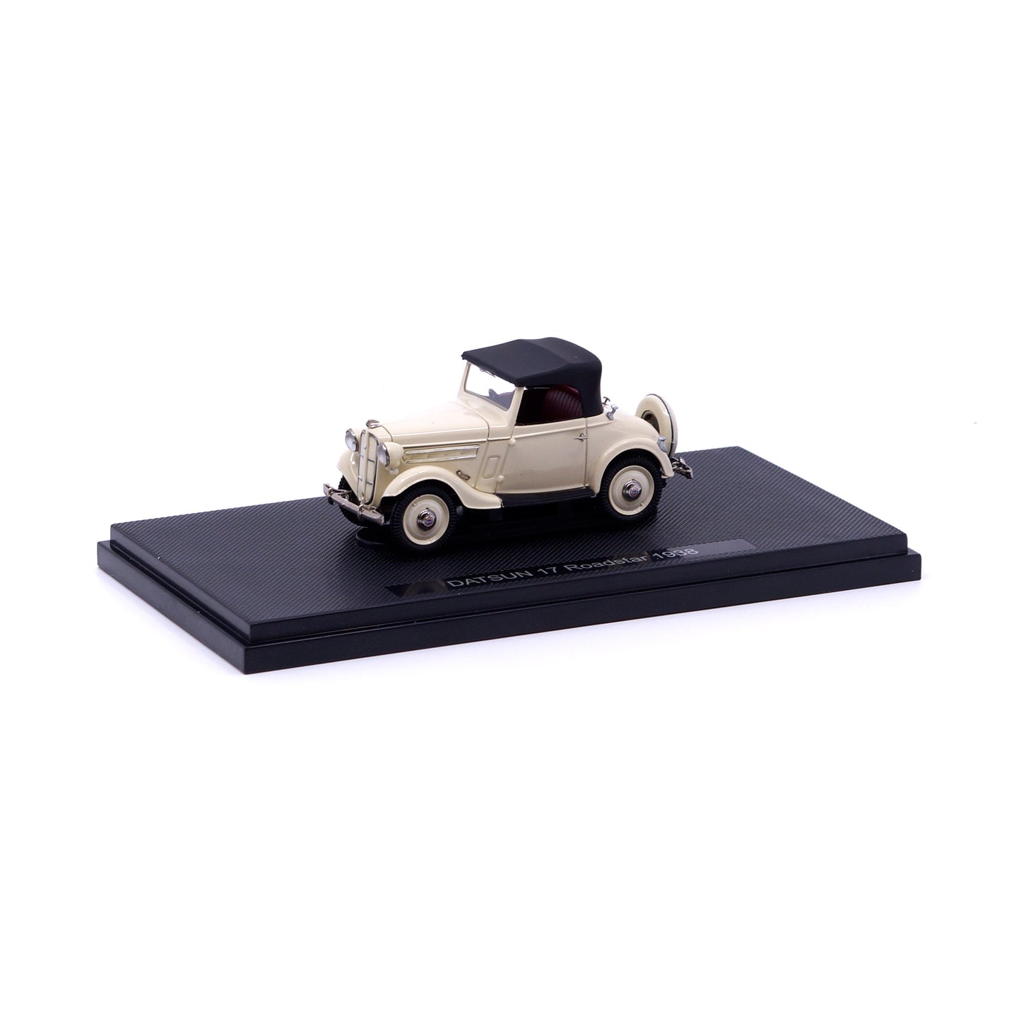 1/43 DATSUN 17 Roadstar 1938 (IVORY)