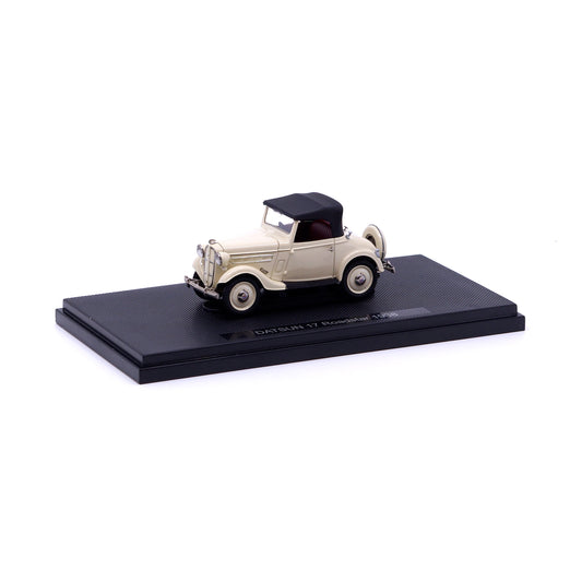 1/43 DATSUN 17 Roadstar 1938 (IVORY)
