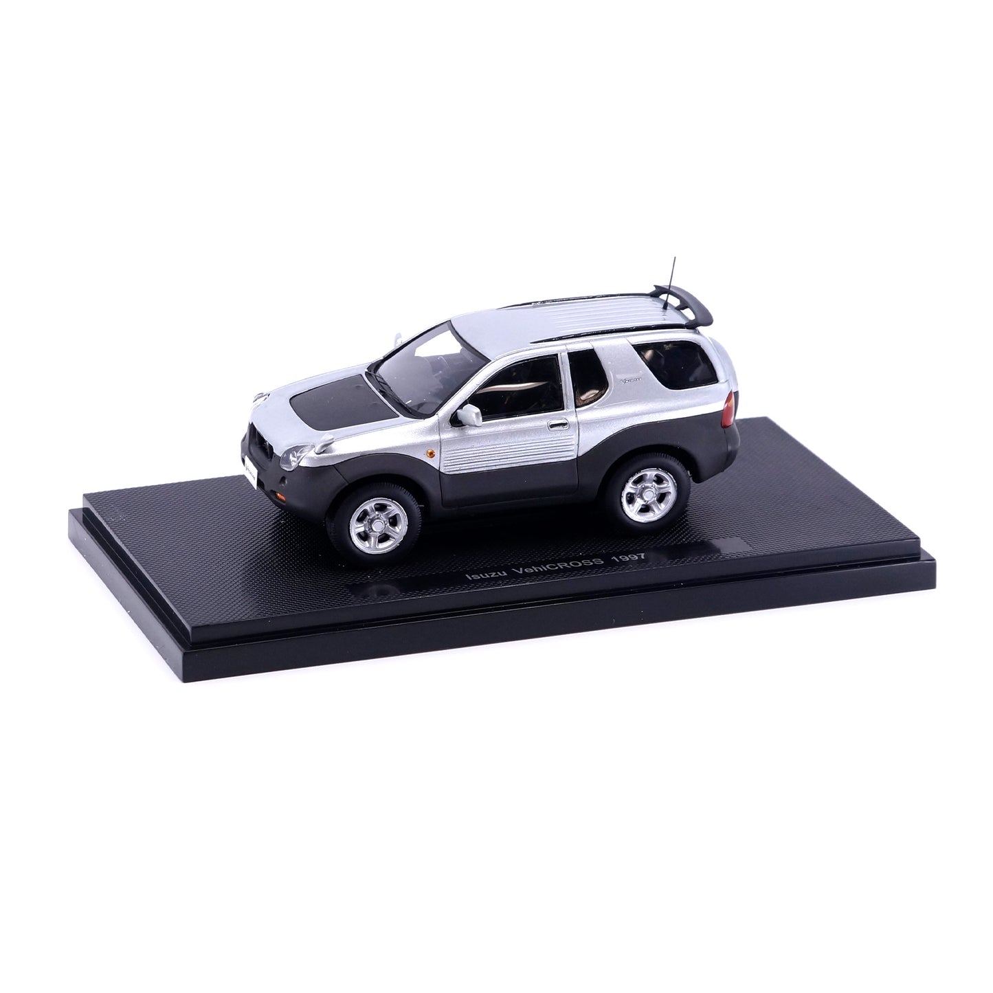 1/43 Isuzu VehiCROSS 1997 (SILVER)