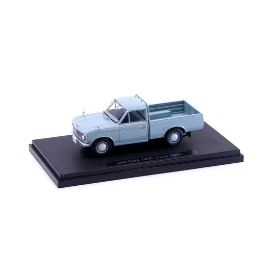 1/43 DATSUN 1300 Truck 1966 (GRAY)