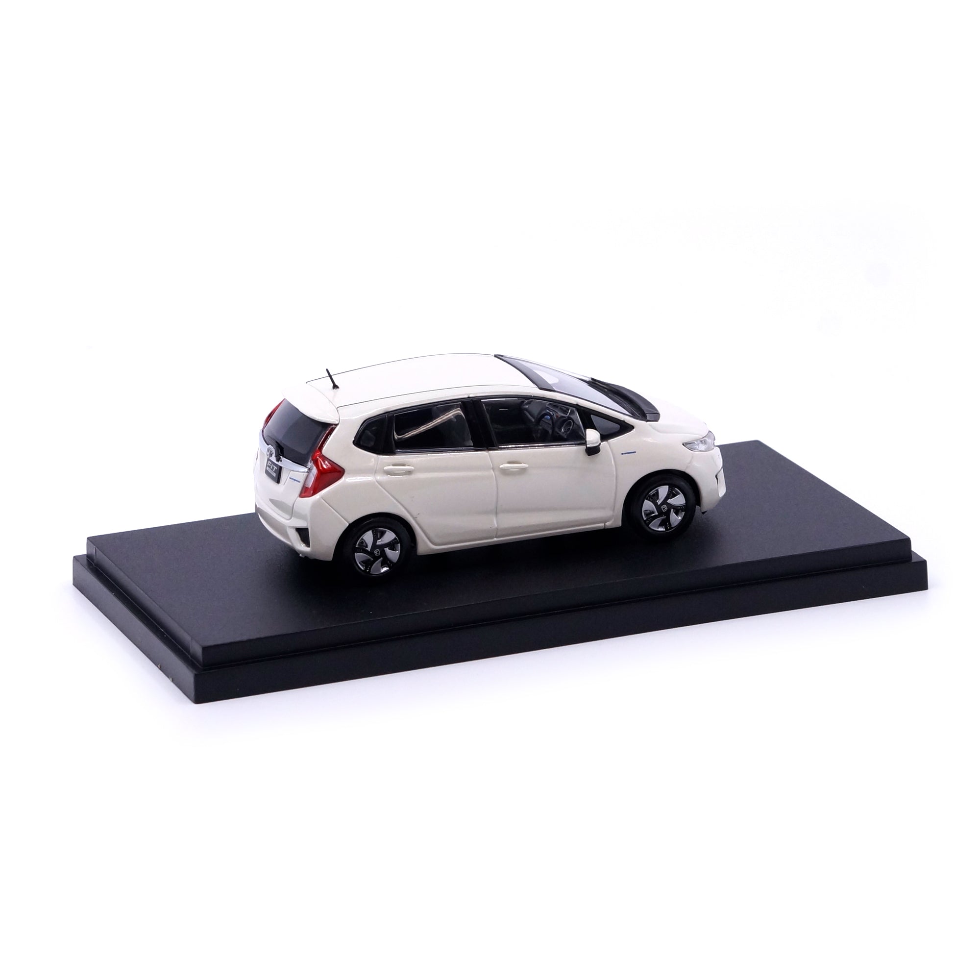 Honda FIT プレミアムホワイト・パール ミニカー 1/43 Honda FIT HYBRID (Premium White Pearl) – GRIDMODELS