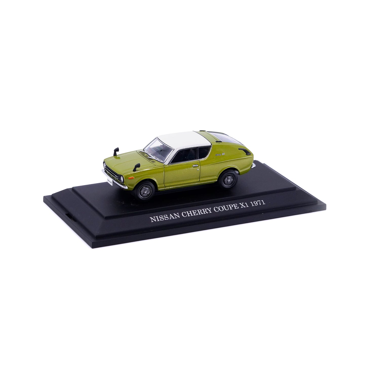 1/43 NISSAN CHERRY COUPE XI 1971 (GREEN/WHITE)