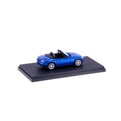1/43 MAZDA ROADSTER 2005 (WINNING BLUE)