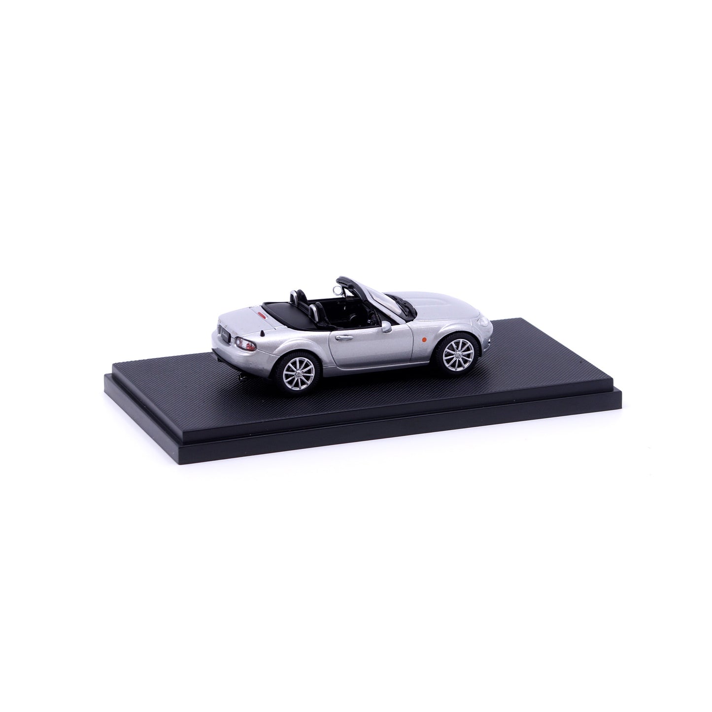 1/43 MAZDA ROADSTER 2005 (SUNLIGHT SILVER)
