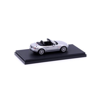 1/43 MAZDA ROADSTER 2005 (SUNLIGHT SILVER)