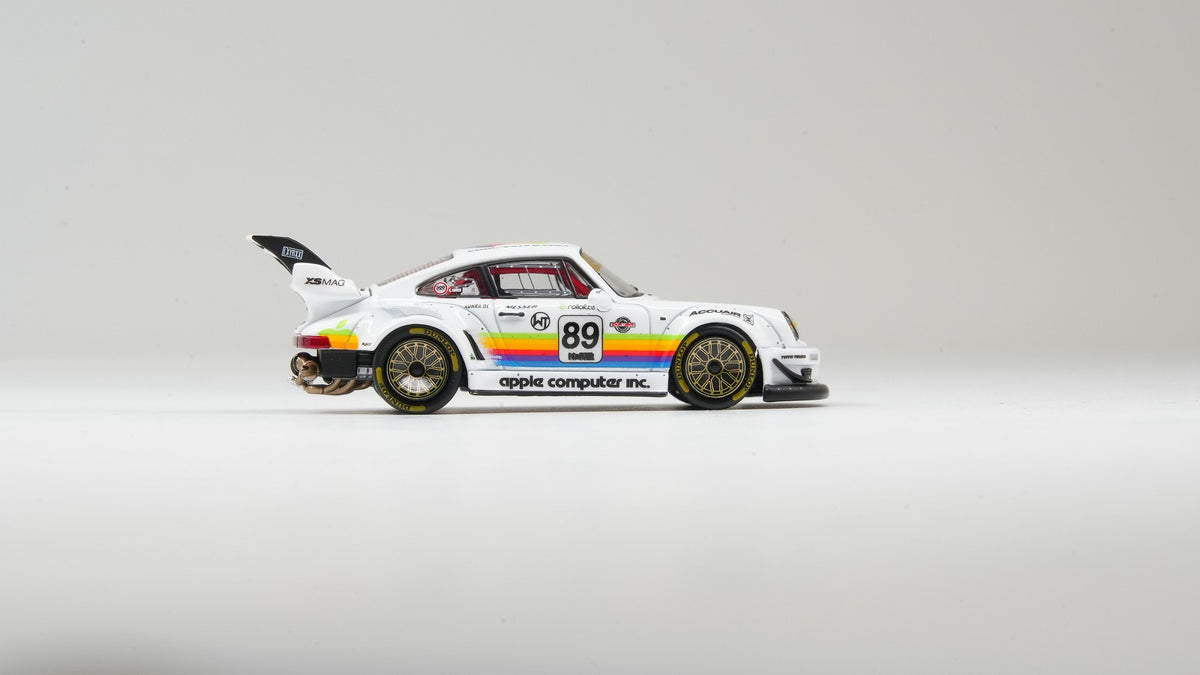 ＜予約商品＞ 1/64 RWB 930 APPLE ※2026年11月以後入荷予定