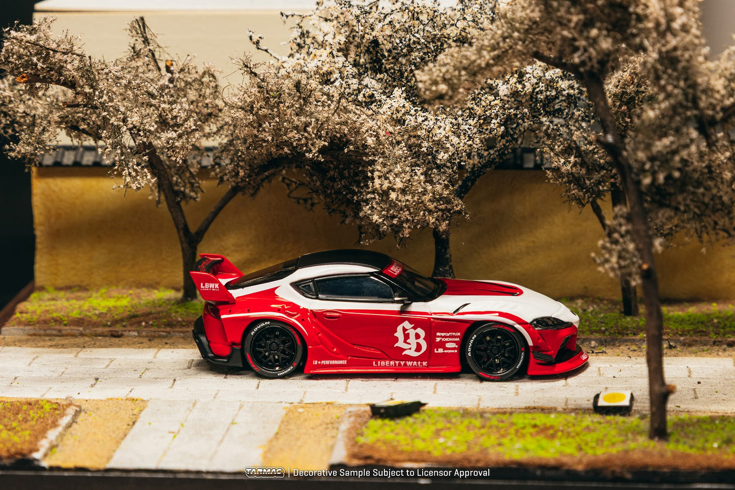 ＜予約商品＞1/64 LB-WORKS TOYOTA SUPRA (A90) Red※2027年2月以後入荷予定