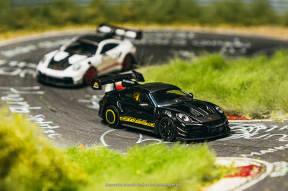 ＜予約商品＞1/64 Porsche GT3RS (992.1) MR Black Yellow Tarmac Special Edition ※2026年11月以後入荷予定