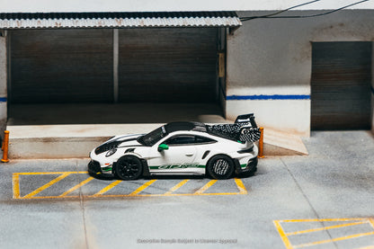 ＜予約商品＞1/64 Porsche GT3RS(992.1) MR White Green ※2026年12月以後入荷予定