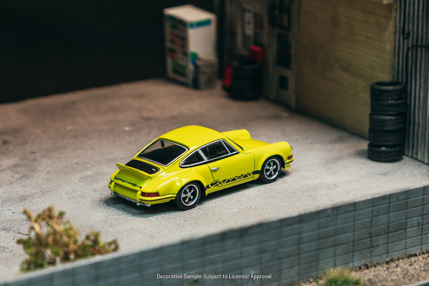 ＜予約商品＞1/64 Porsche 911 Carrera RS 2.7 Lightweight Yellow ※2026年8月以後入荷予定
