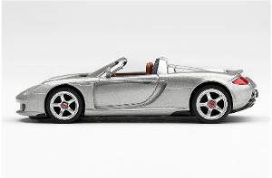 ＜予約商品＞1/64 ポルシェ カレラ GT GT シルバー(左ハンドル) ※2027年2月以後入荷予定